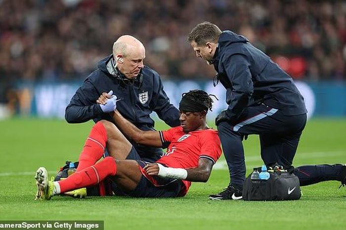 11 ngôi sao Arsenal rút lui khỏi đội tuyển, 'pháo thủ' khủng hoảng