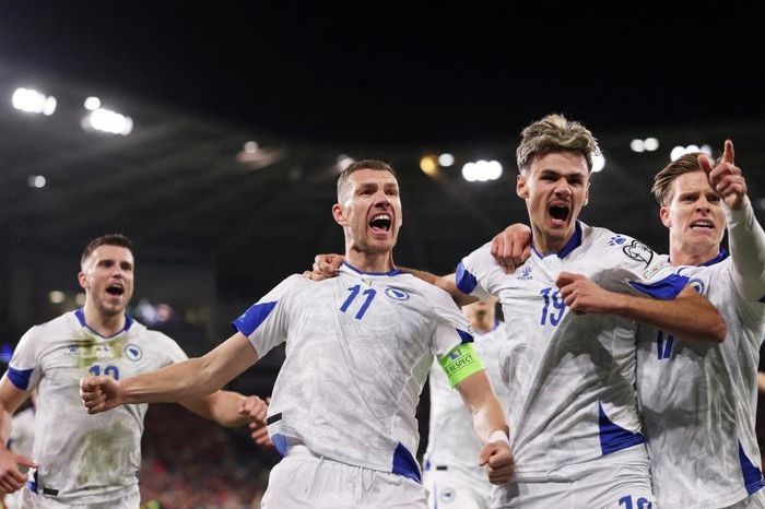 20 năm ghi bàn, Dzeko vẫn cứu Bosnia ở tuổi 40