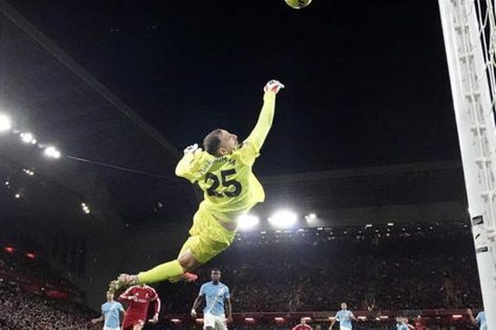 5 khoảnh khắc 'điên rồ' ở đại chiến Liverpool – Man City