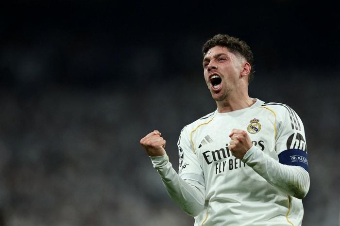 7 cầu thủ hay nhất lượt đi vòng 1/8 Champions League