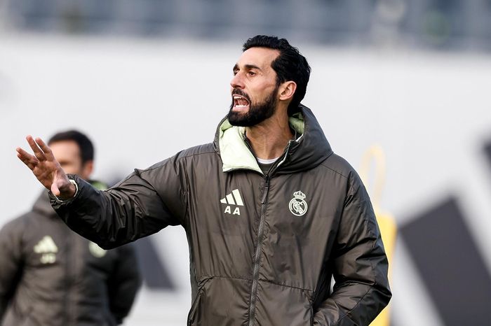 Alvaro Arbeloa ra mắt Real Madrid: Chờ tái hiện phiên bản Mourinho