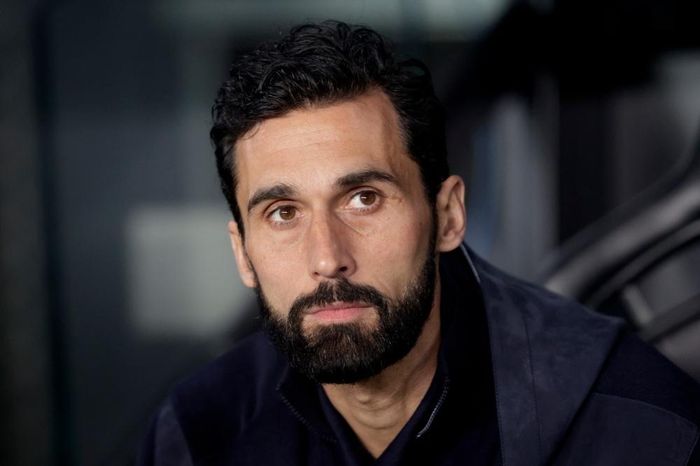 Arbeloa gây sóng gió phòng thay đồ Real Madrid