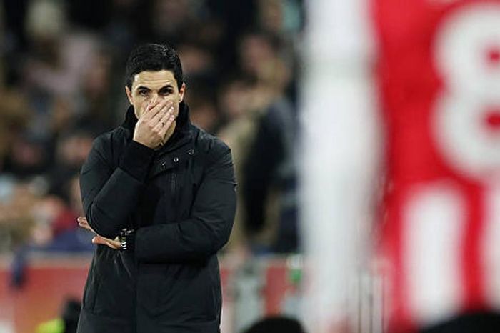Arsenal chia điểm đáng tiếc trước Brentford: Cuộc đua vô địch Ngoại hạng Anh nóng trở lại