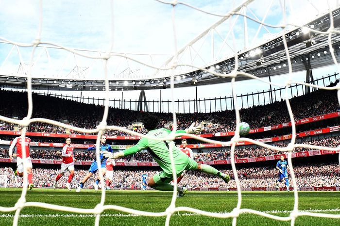 Arsenal đã tự thua như thế nào