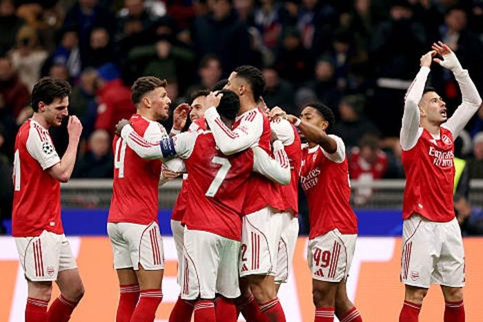 Arsenal đánh sập San Siro: Bản lĩnh quân vương và tham vọng cú đúp lịch sử