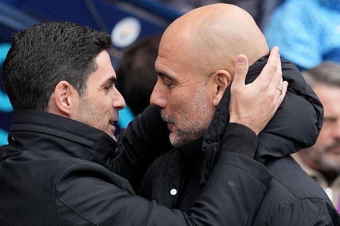 Arsenal đấu Man City: Chờ cuộc chuyển giao quyền lực