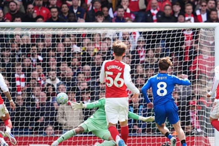 Arsenal gục ngã 1-2 trước Bournemouth ngay tại Emirates: Bước ngoặt tai hại trong cuộc đua vô địch