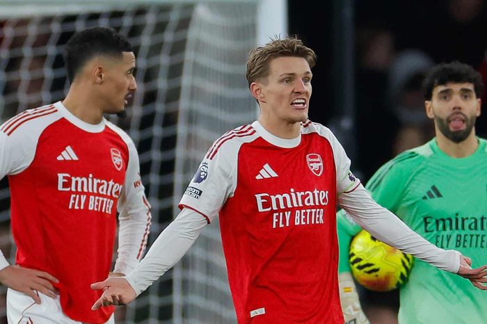 Arsenal sa sút: Bóng ma quá khứ ám ảnh Pháo thủ