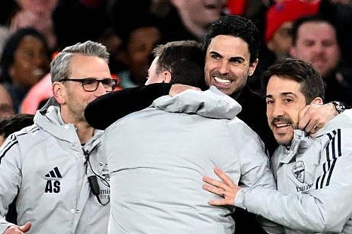 Arsenal tiến gần ngôi vương Ngoại hạng Anh sau chiến thắng nghẹt thở trước Everton