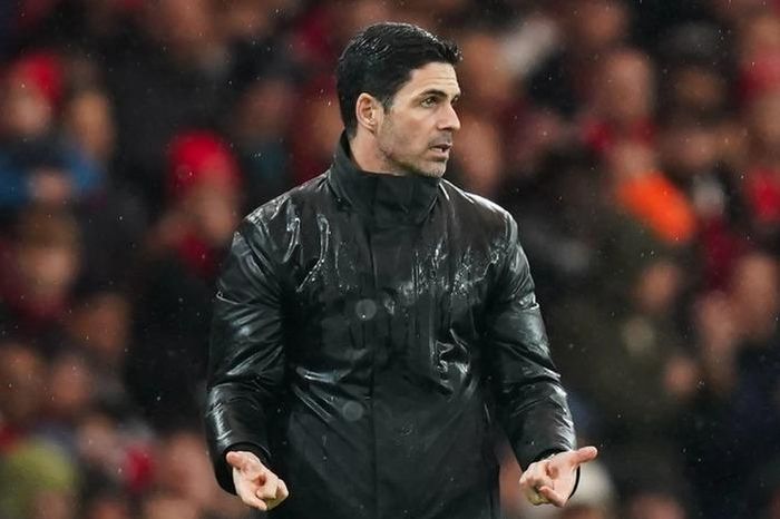 Arsenal trả giá đắt khi thắng Wigan, HLV Mikel Arteta lo trượt 'ăn 4'