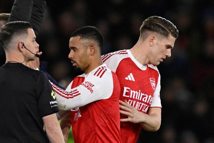 Arsenal trước giờ G - toan tính chiến thuật hay bản lĩnh yếu kém?