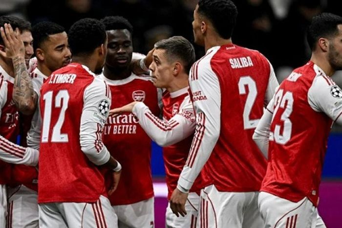 Arsenal ung dung, Man City và 4 ông lớn Ngoại hạng Anh nghẹt thở đua top 8 Champions League