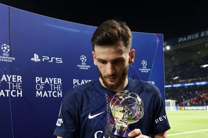 Arsenal và canh bạc Kvaratskhelia: Liệu Mikel Arteta có dám hy sinh Gabriel Martinelli?