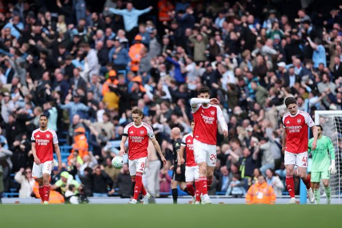 Arsenal vẫn chắc vô địch Premier League