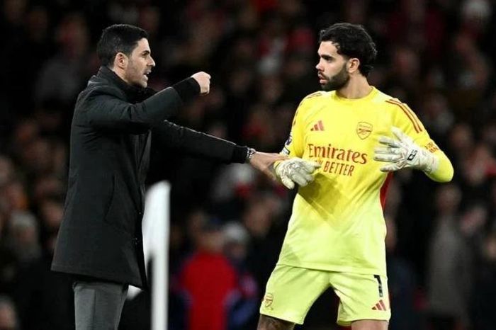 Arteta đứng tim sau pha cứu thua xuất sắc của Raya