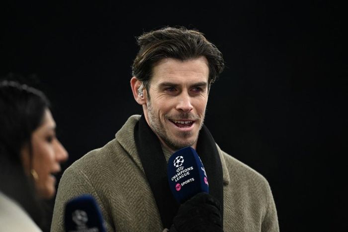 Bale chỉ ra cách giành quyền đá phạt với Ronaldo