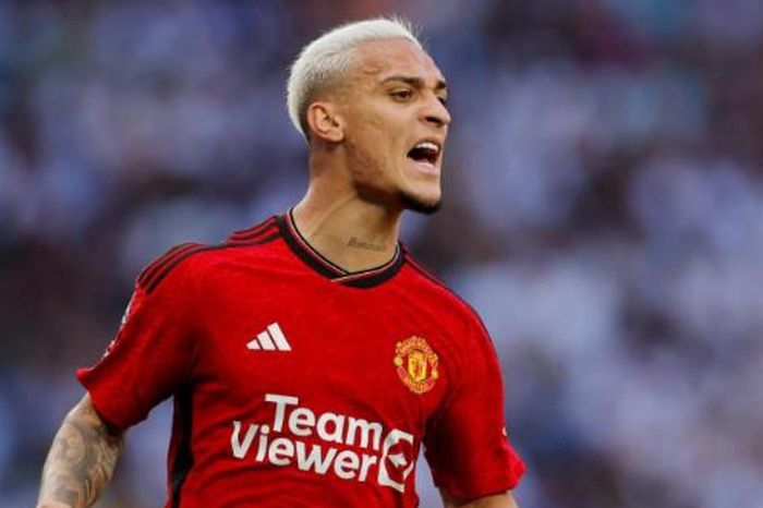 Báo cáo UEFA: Man Utd chi tiêu ròng cao nhất châu Âu, Chelsea lập kỷ lục thua lỗ