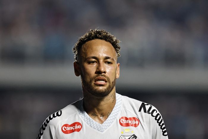 Báo động đỏ với Neymar