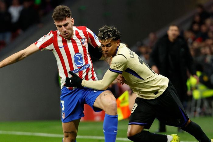 Barca: Hansi Flick và cái tát cho tham vọng ăn 3