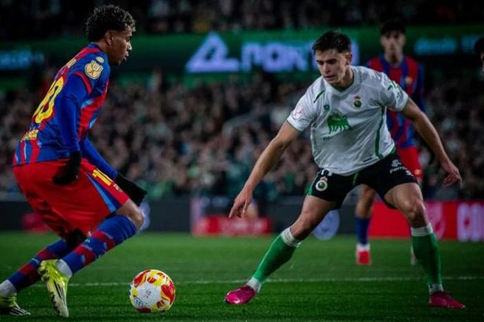 Barcelona chật vật vào tứ kết Copa del Rey