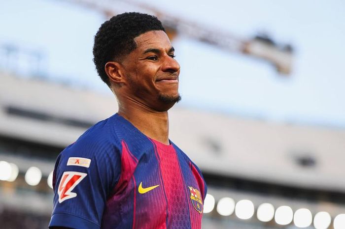 Barcelona công bố chi tiết hợp đồng với Rashford