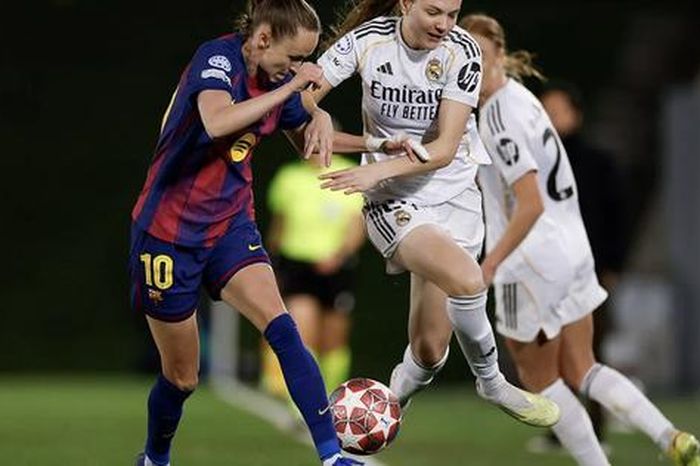 Barcelona đại thắng 'siêu kinh điển' ở tứ kết Champions League nữ