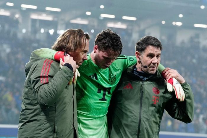 Bayern Munich không run trước khủng hoảng thủ môn