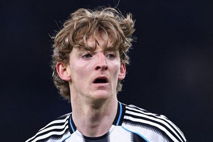 Bayern Munich quyết chi 75 triệu bảng cho Gordon, Man Utd săn đón Tchouameni