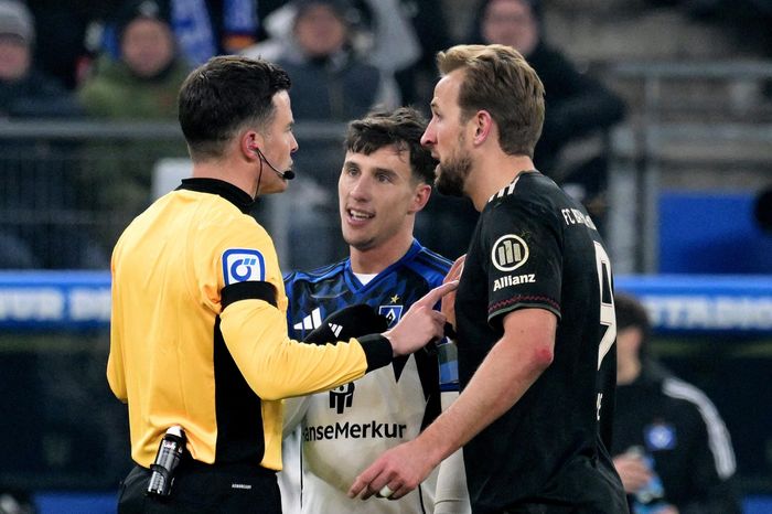 Bayern nổi giận sau trận hòa Hamburg
