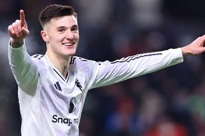 Benjamin Sesko rực sáng giúp MU hạ Aston Villa: Nước cờ chuyển nhượng điểm 10 của Quỷ đỏ
