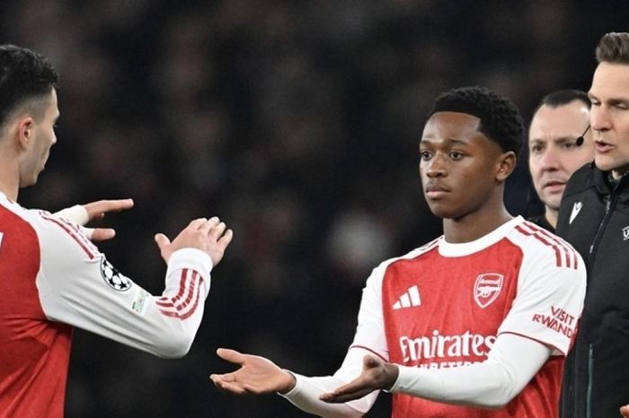 Bóng đá Anh tiến gần suất thứ 5 dự Champions League 2026/27