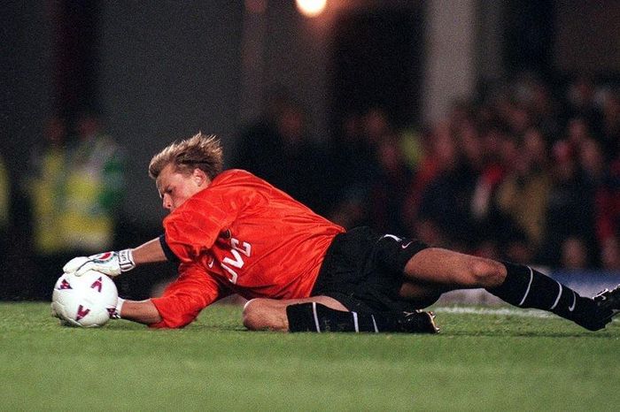 Bóng đá mất đi một giá trị như Manninger