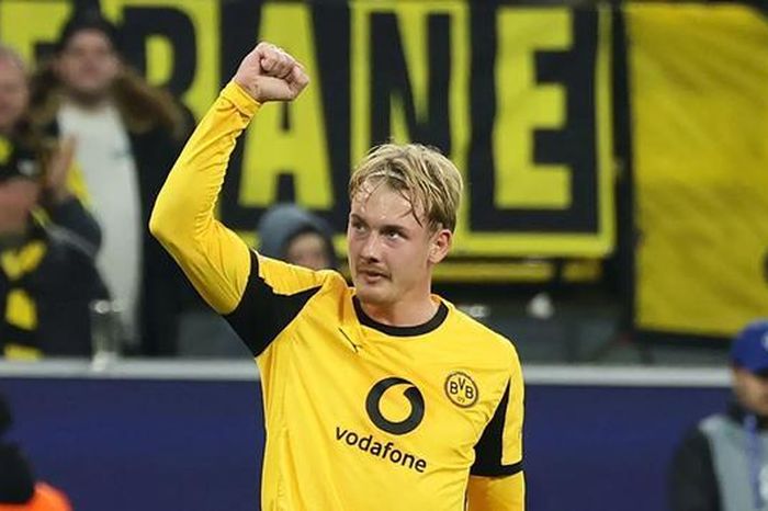 Borussia Dortmund củng cố ngôi nhì Bundesliga