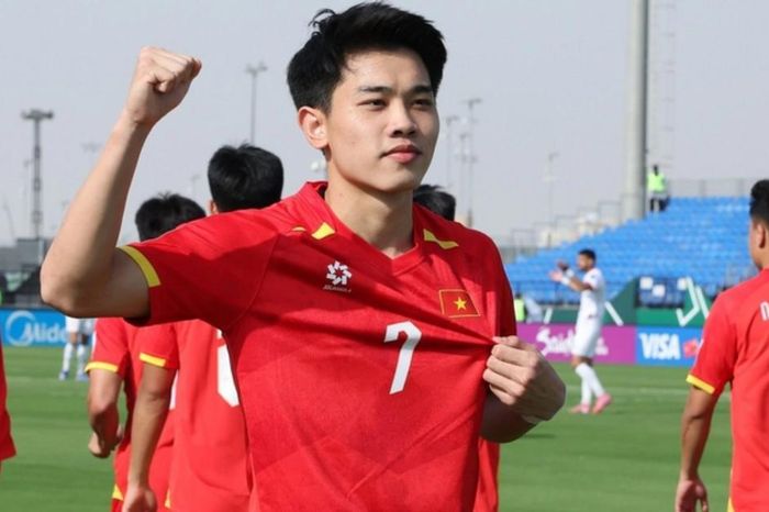 Các đội bóng Trung Quốc săn đón tiền đạo Nguyễn Đình Bắc nhờ mức giá chuyển nhượng 9 tỷ đồng