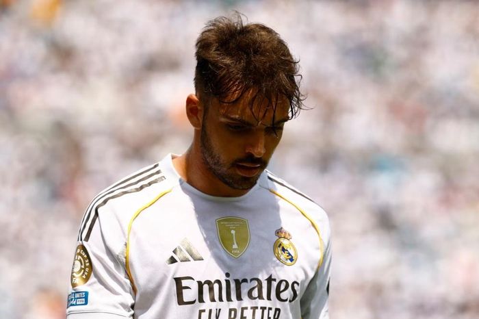 Căn bệnh khiến sao Real Madrid nhập viện sau vài ngày