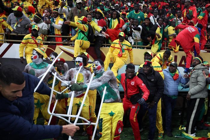 Cảnh hỗn hoạn ở chung kết cúp châu Phi