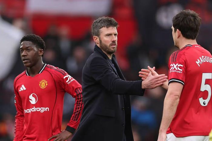 Carrick có từ chối dẫn dắt MU mùa tới?
