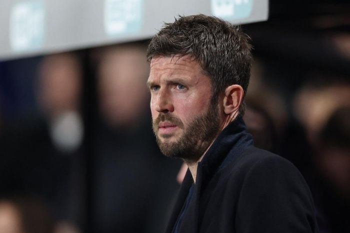 Carrick kích hoạt 'công thức Solskjaer'