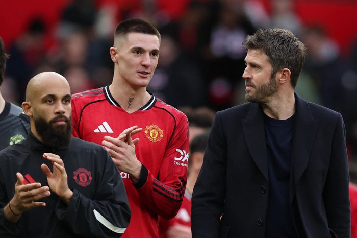 Carrick làm được điều Amorim chưa từng