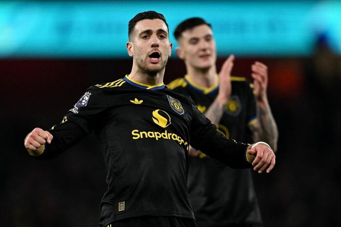 Carrick phát huy hết khả năng của Dalot như thế nào