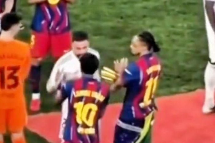 Carvajal gây sốt khi bắt tay Yamal