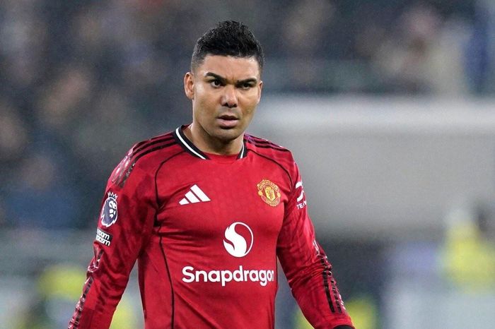 Casemiro muốn tái hợp Luka Modric ở AC Milan