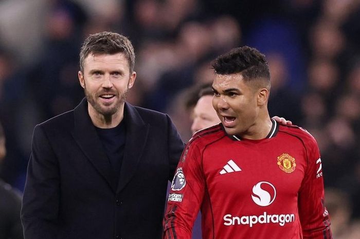 Casemiro rực sáng giúp MU hạ Everton: Đẳng cấp của hòn đá tảng trước ngày chia tay