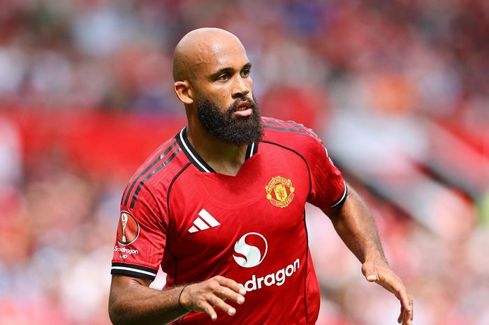 CĐV MU chỉ trích Mbeumo