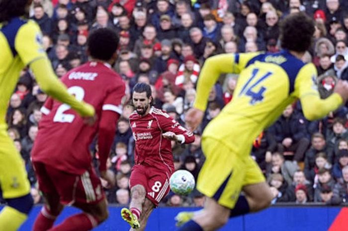 Chấm điểm Liverpool hòa Tottenham 1-1: Szoboszlai rực sáng giữa nỗi lo hàng thủ