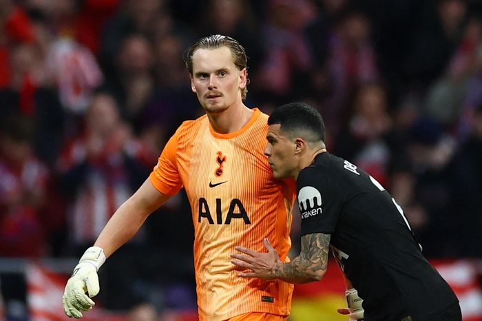 Champions League quá khắc nghiệt với Kinsky