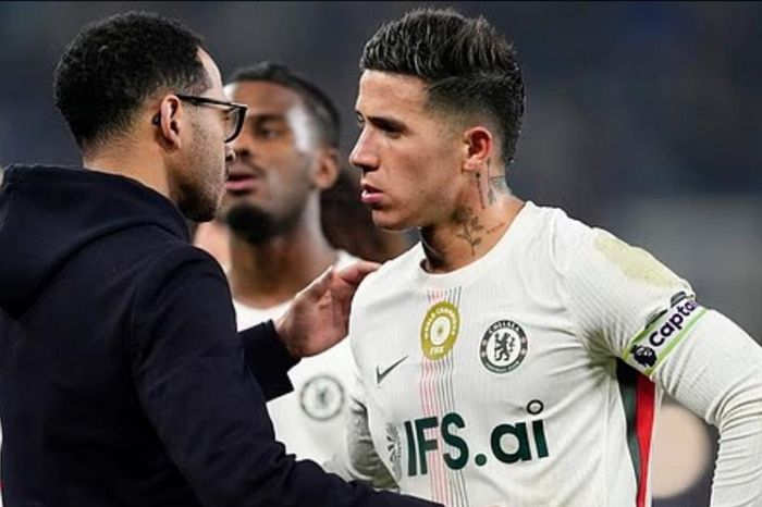 Chelsea kỷ luật nội bộ Enzo Fernandez: Giới hạn cuối cùng tại Stamford Bridge