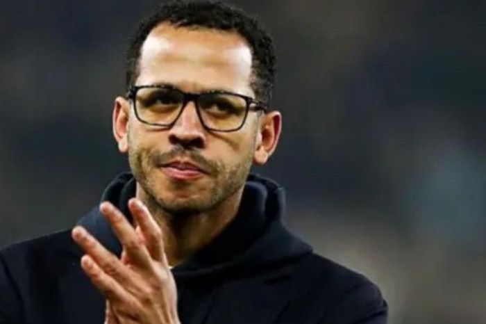 Chelsea lâm nguy: Liam Rosenior và canh bạc triết lý tại Stamford Bridge
