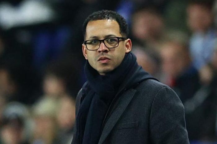 Chelsea tính sa thải HLV