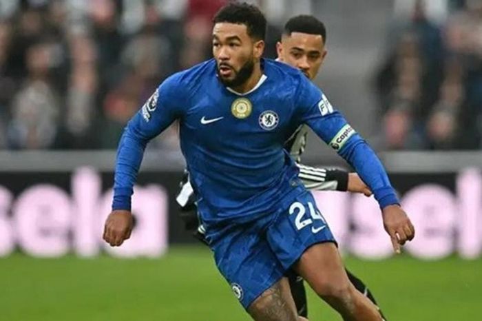 Chiến lược sau chiếc áo đấu trống của Chelsea: Canh bạc thương mại và tham vọng gã khổng lồ